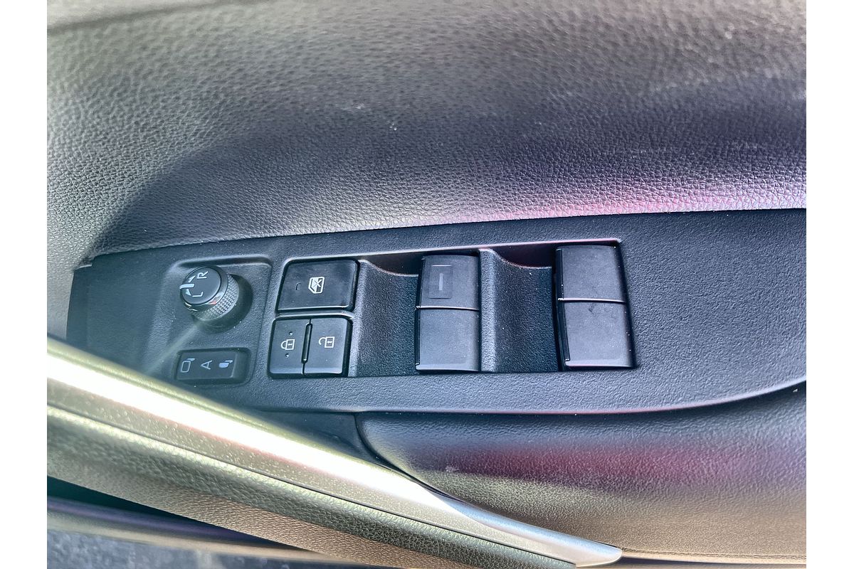 2024 Toyota Corolla Cross GXL MXGH10R