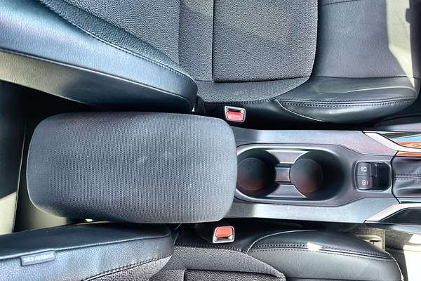 2024 Toyota Corolla Cross GXL MXGH10R