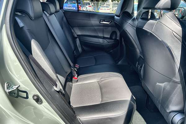 2024 Toyota Corolla Cross GXL MXGH10R