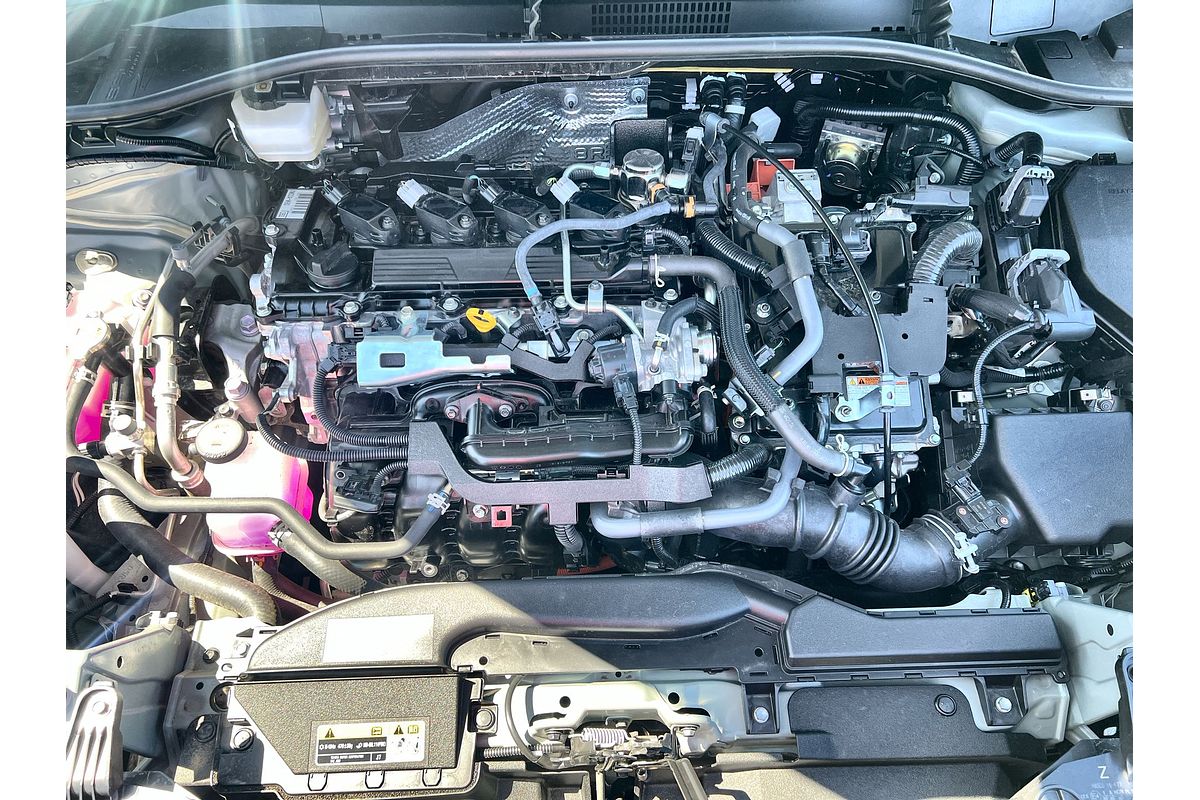 2024 Toyota Corolla Cross GXL MXGH10R