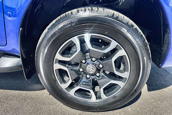 2024 Toyota Hilux SR5 48V GUN126R 4X4