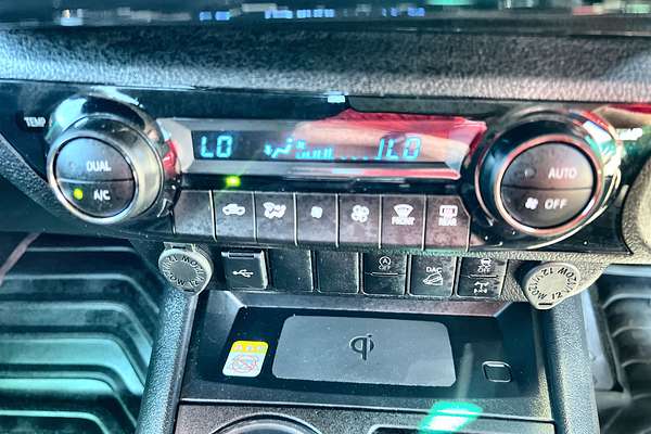 2024 Toyota Hilux SR5 48V GUN126R 4X4