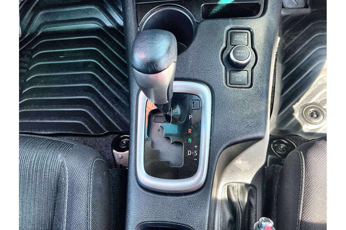 2024 Toyota Hilux SR5 48V GUN126R 4X4