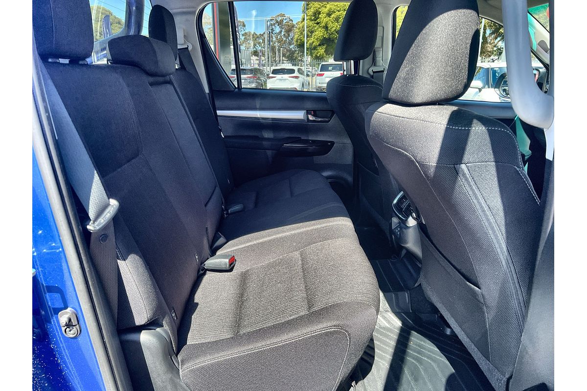 2024 Toyota Hilux SR5 48V GUN126R 4X4