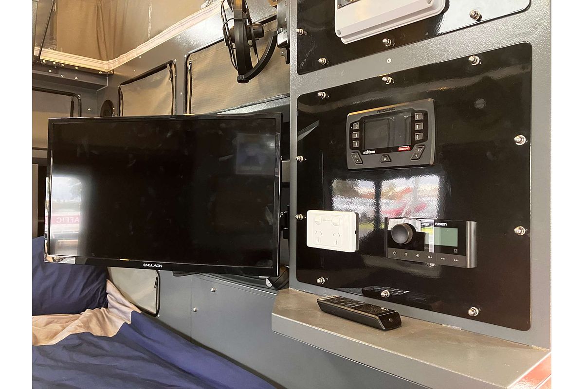 2025 Conqueror UEV-490