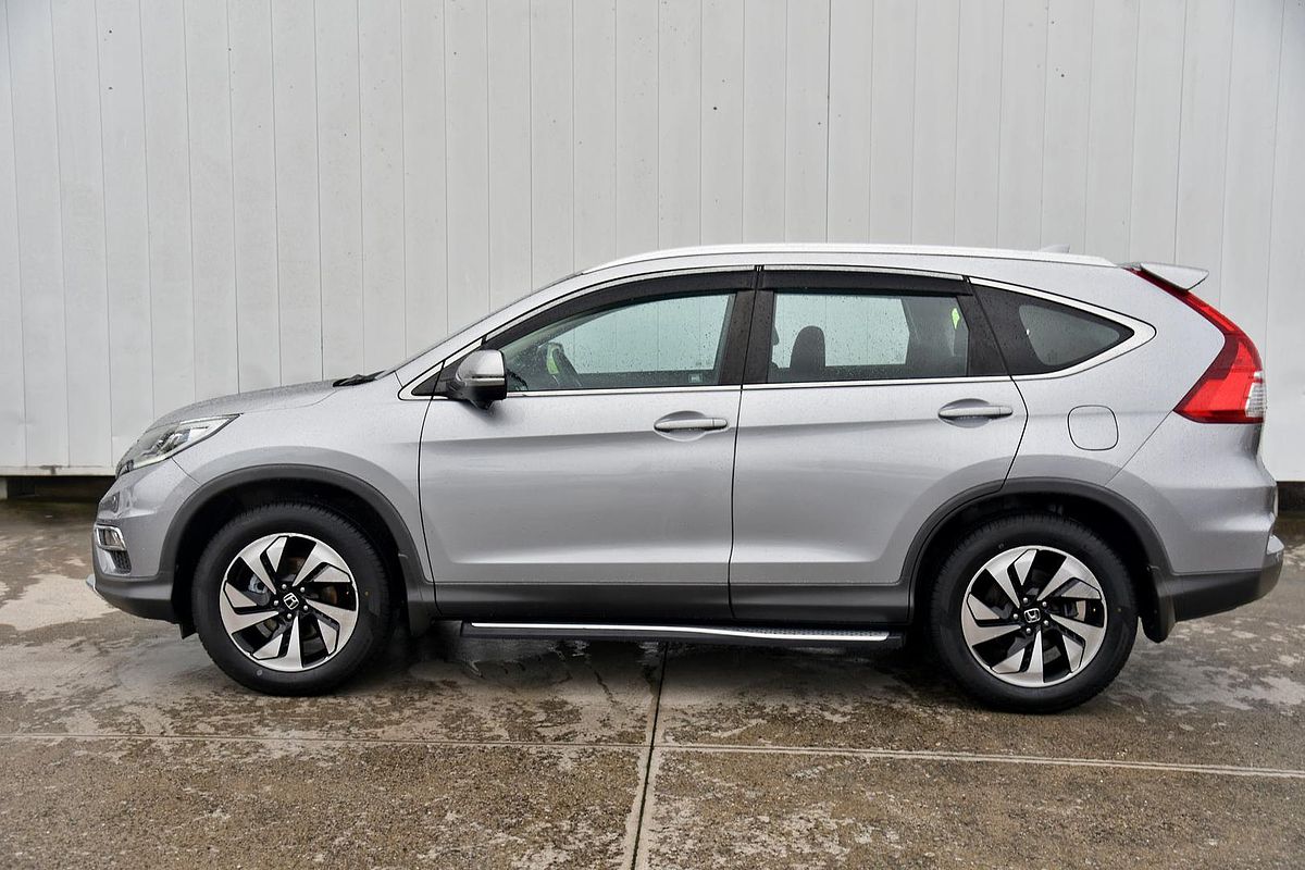 2016 Honda CR-V LE (4x4) 30 SERIES 2 MY17