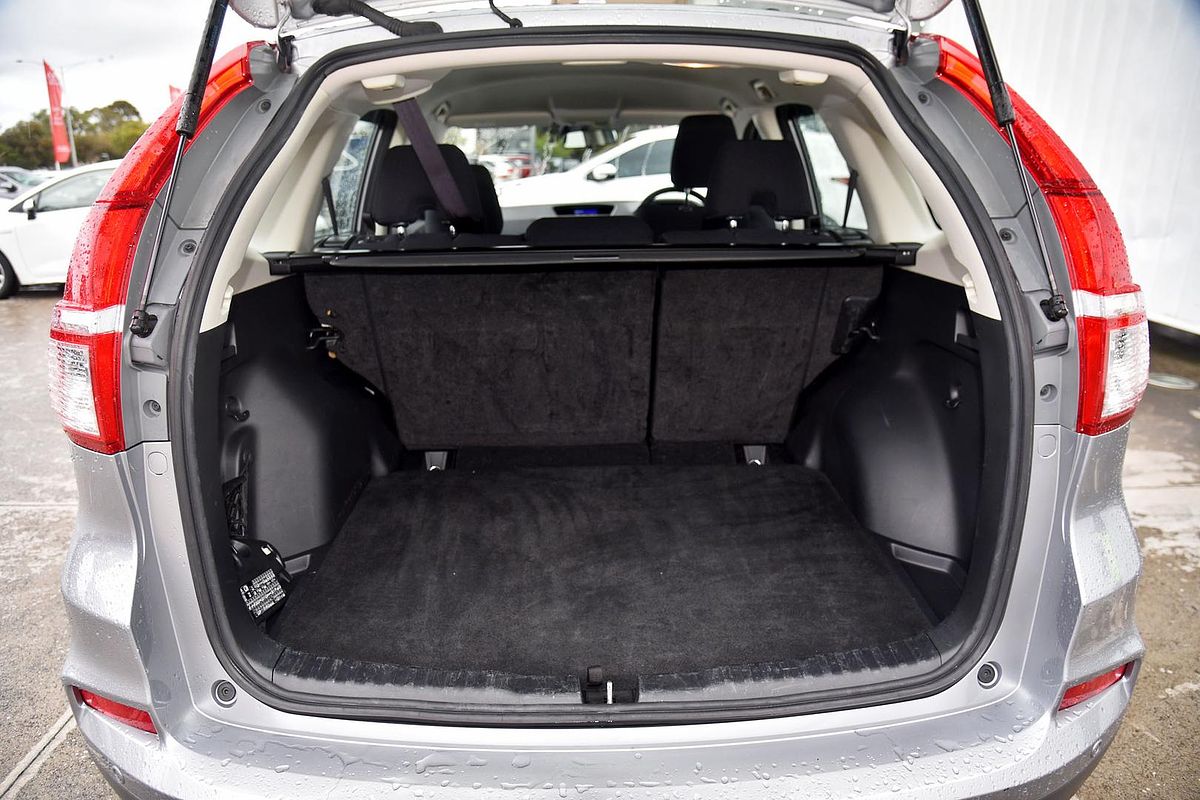 2016 Honda CR-V LE (4x4) 30 SERIES 2 MY17