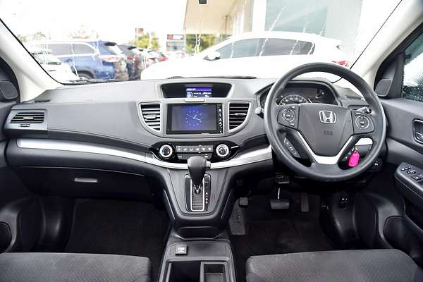 2016 Honda CR-V LE (4x4) 30 SERIES 2 MY17