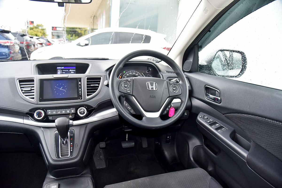 2016 Honda CR-V LE (4x4) 30 SERIES 2 MY17