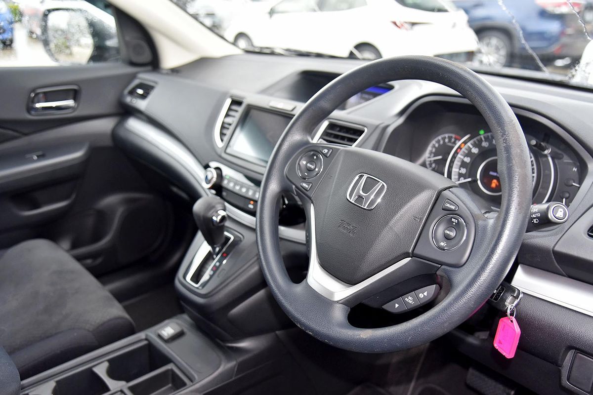 2016 Honda CR-V LE (4x4) 30 SERIES 2 MY17