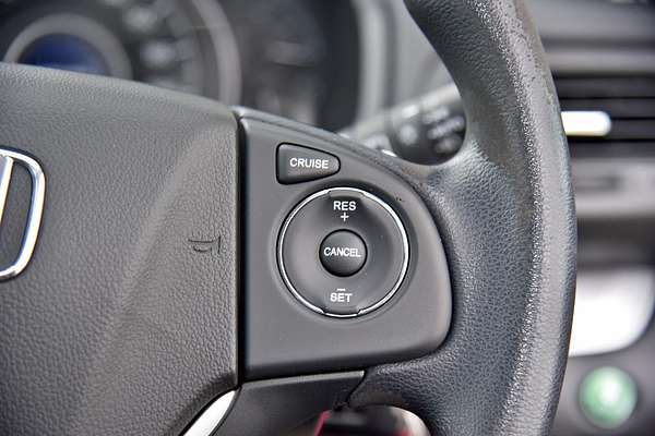 2016 Honda CR-V LE (4x4) 30 SERIES 2 MY17