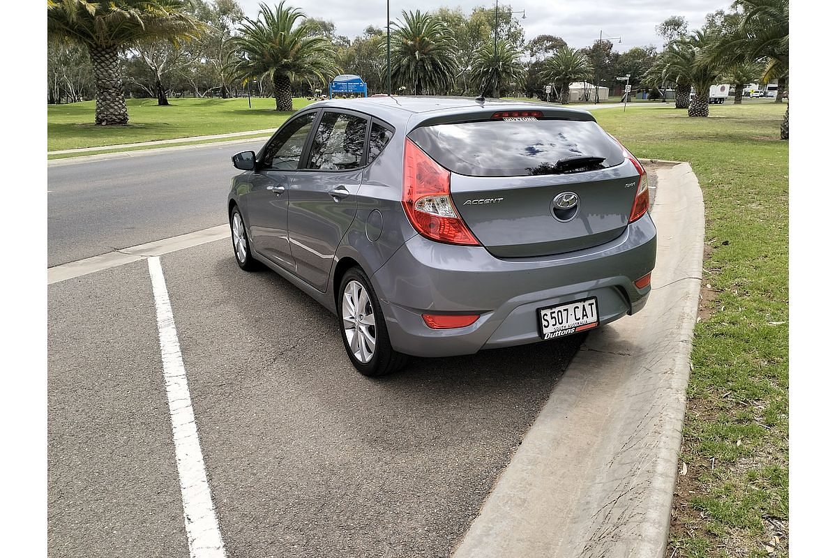 2019 Hyundai Accent Sport RB6