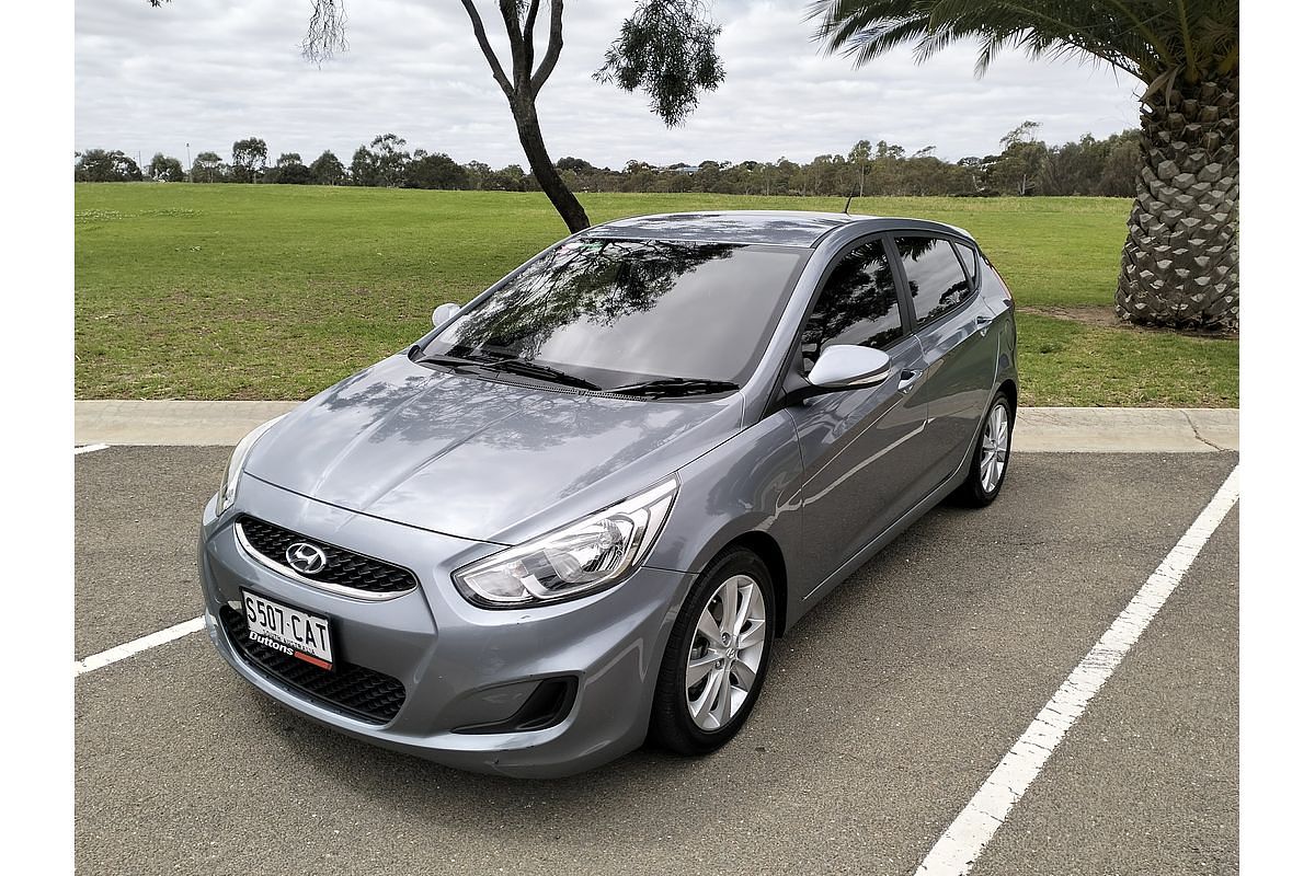 2019 Hyundai Accent Sport RB6
