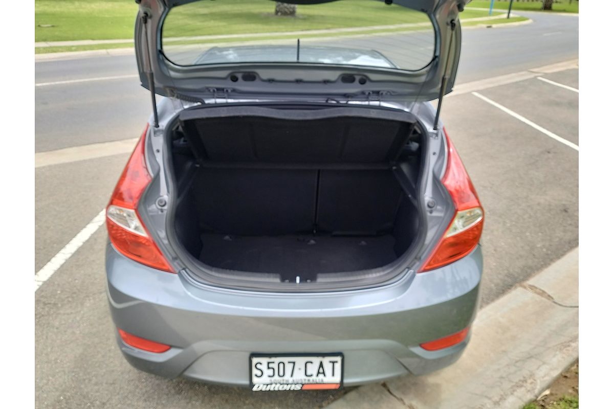 2019 Hyundai Accent Sport RB6