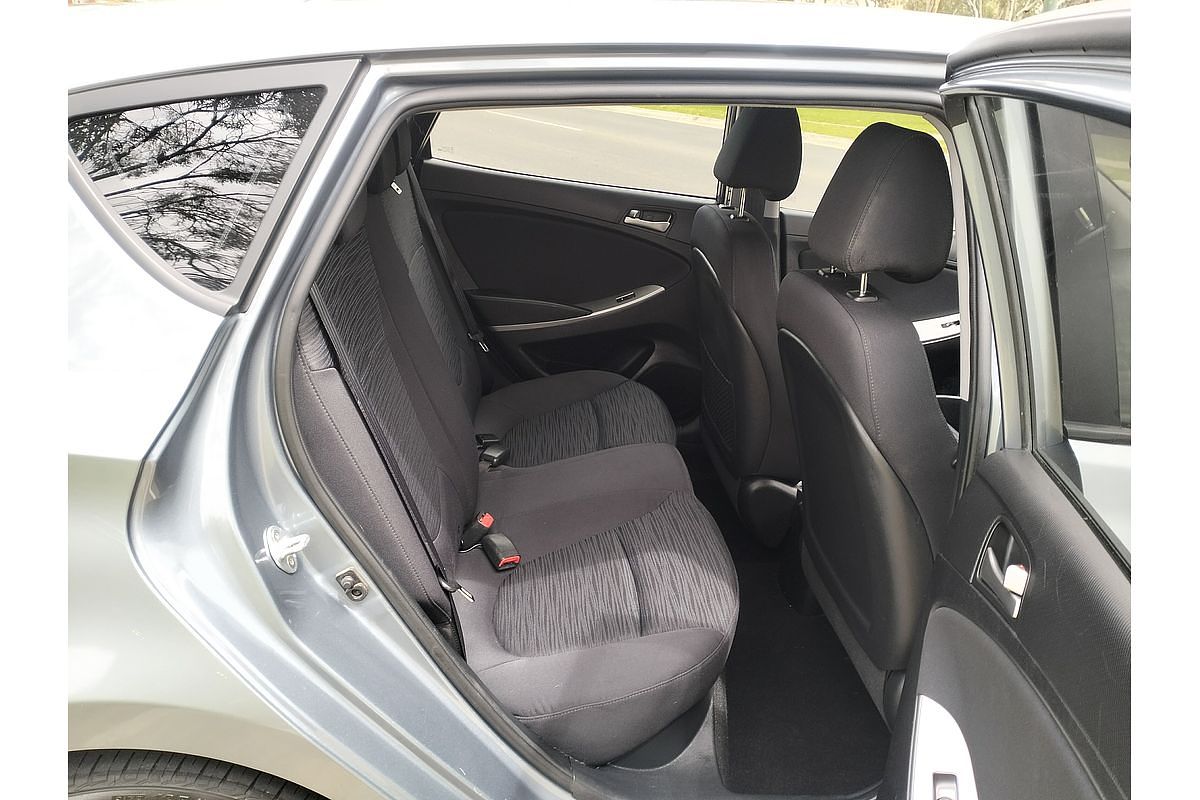 2019 Hyundai Accent Sport RB6