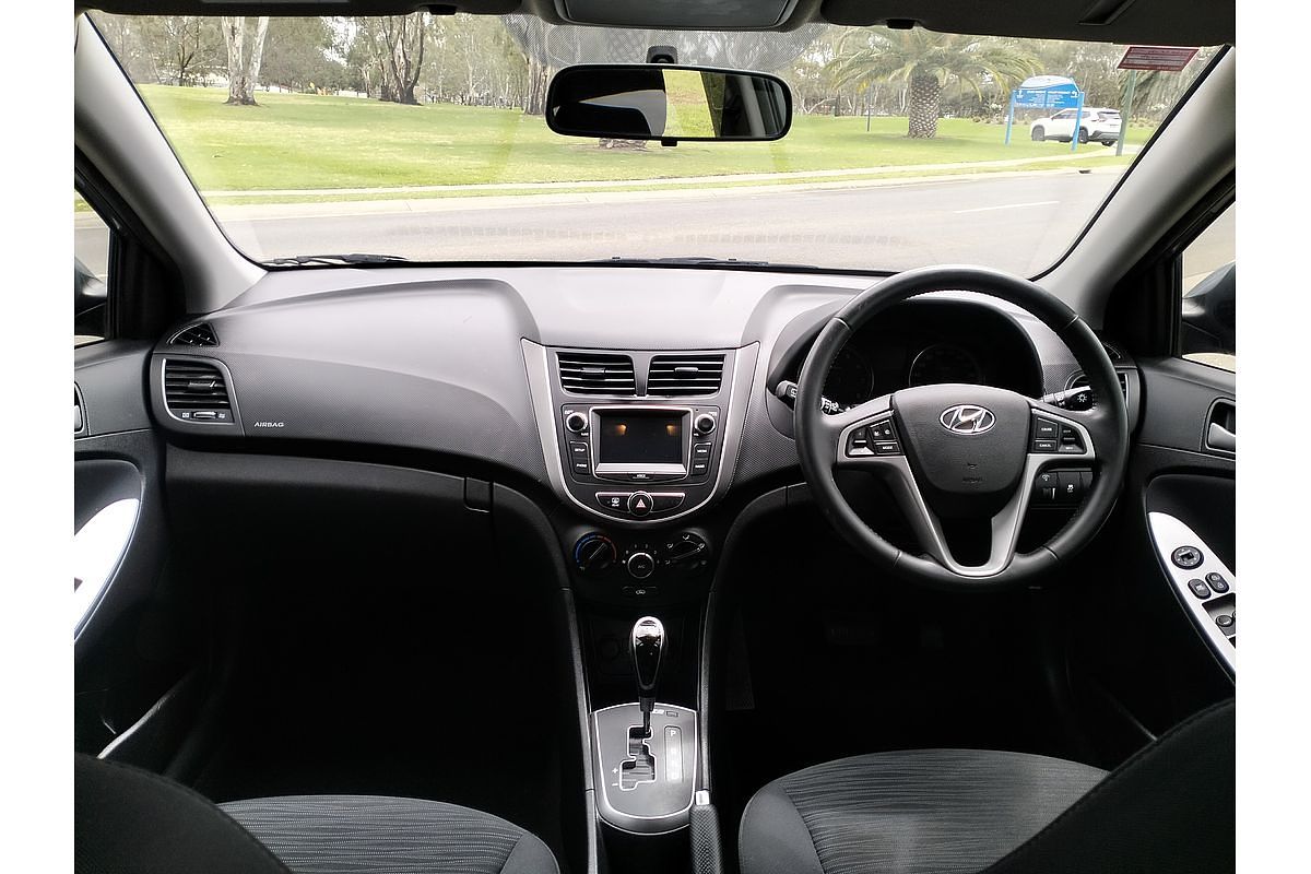 2019 Hyundai Accent Sport RB6