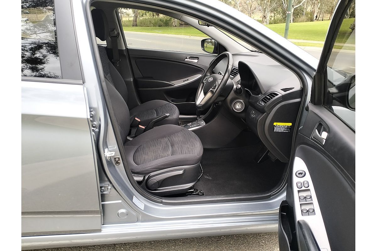 2019 Hyundai Accent Sport RB6