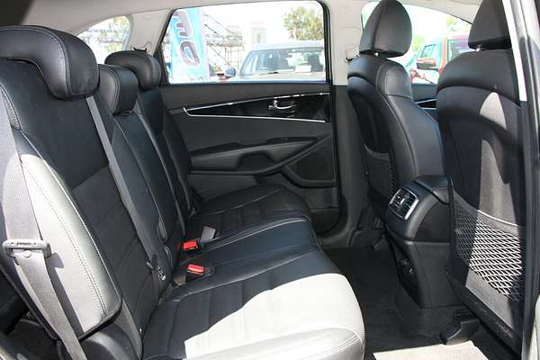 2019 Kia Sorento Black Edition UM