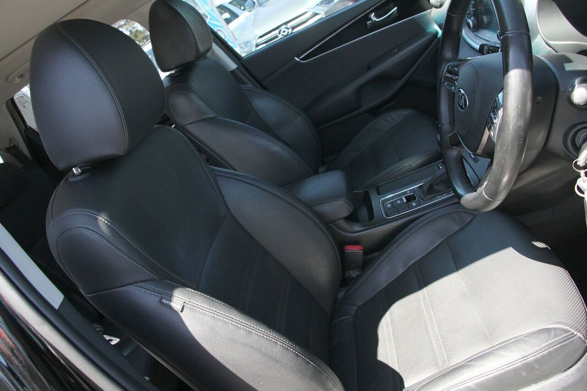 2019 Kia Sorento Black Edition UM