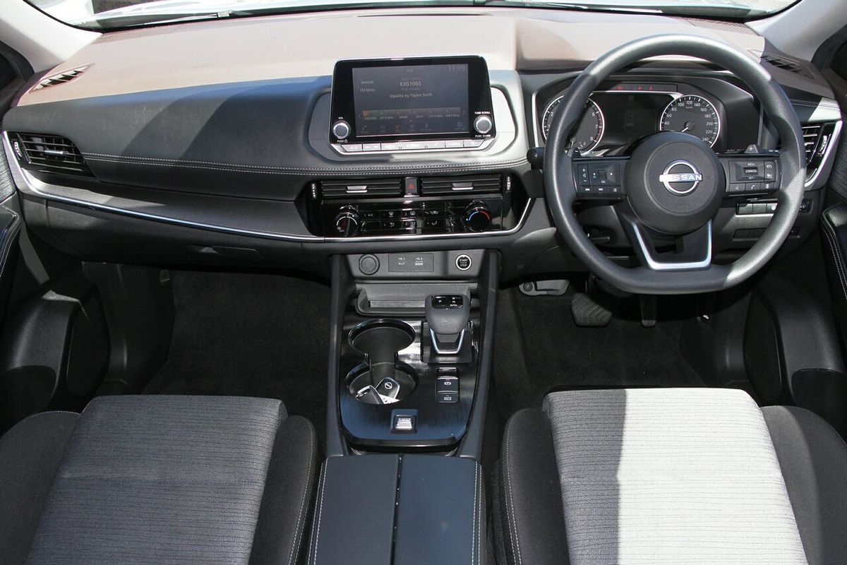 2023 Nissan X-TRAIL ST T33