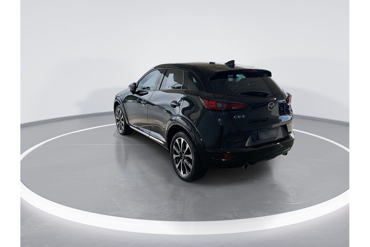 2023 Mazda CX-3 sTouring DK