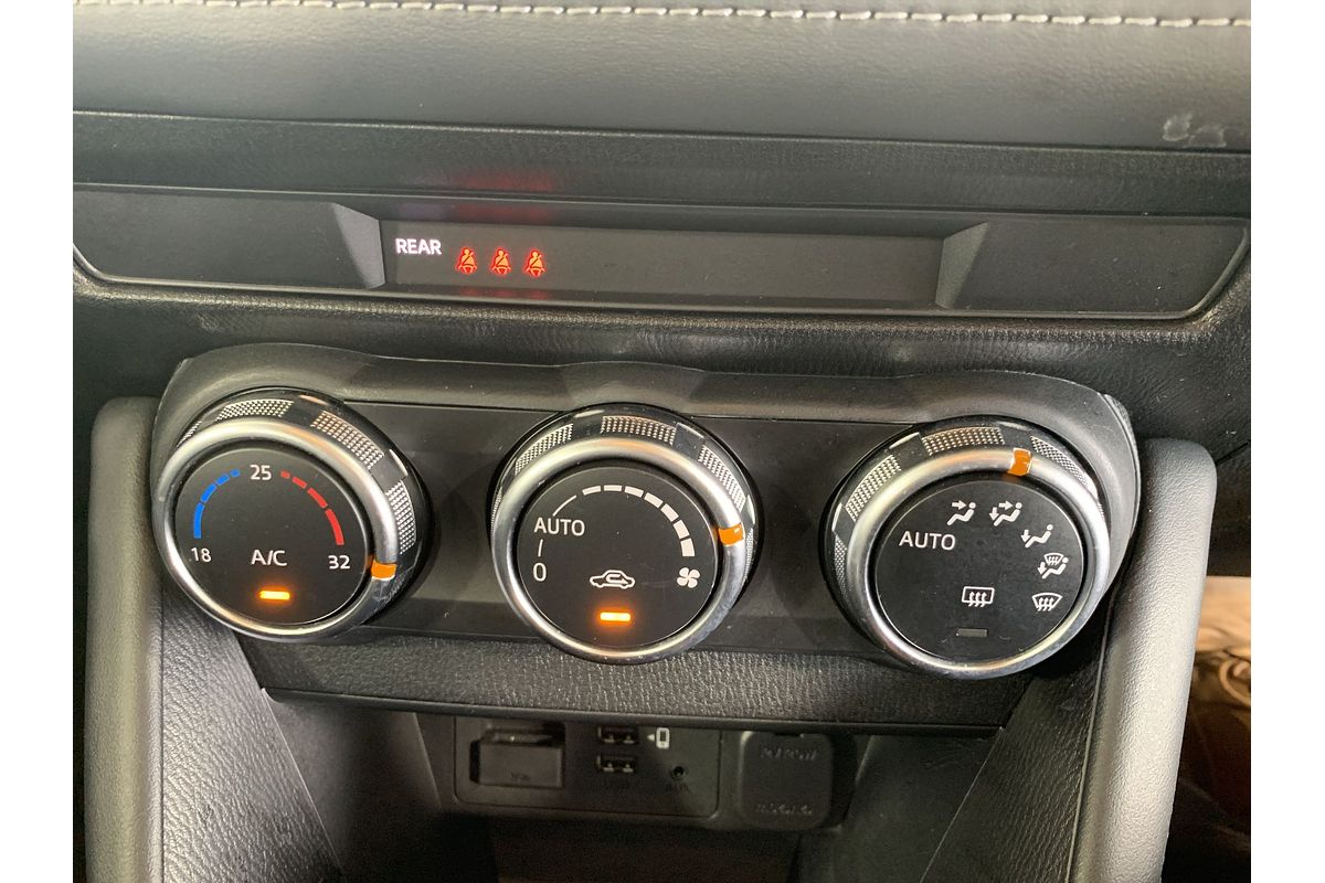 2023 Mazda CX-3 sTouring DK