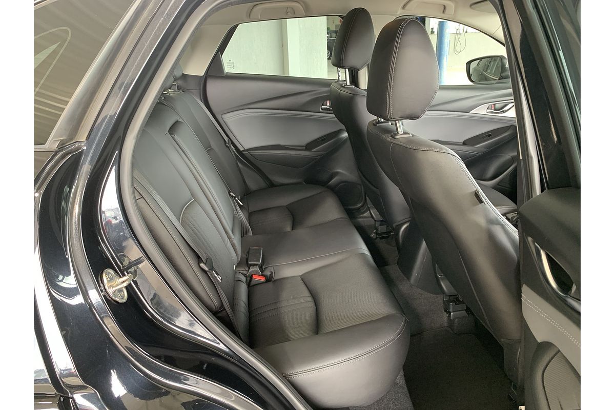 2023 Mazda CX-3 sTouring DK