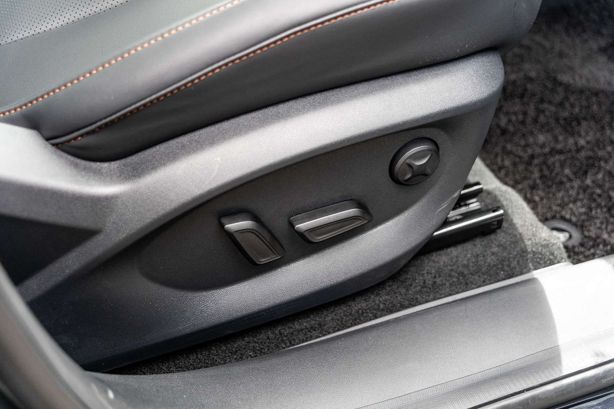 2025 MG HS Hybrid+ Essence AS33H