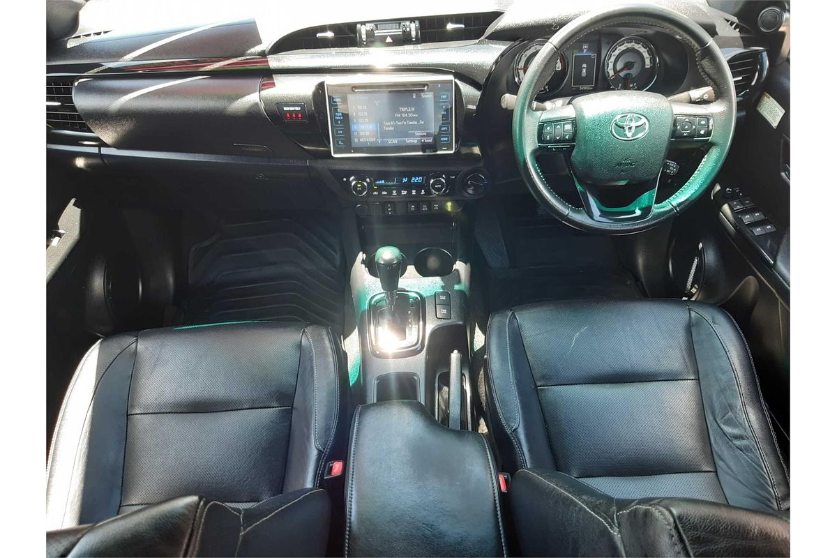 2018 Toyota Hilux RUGGED X (4x4) GUN126R 4X4