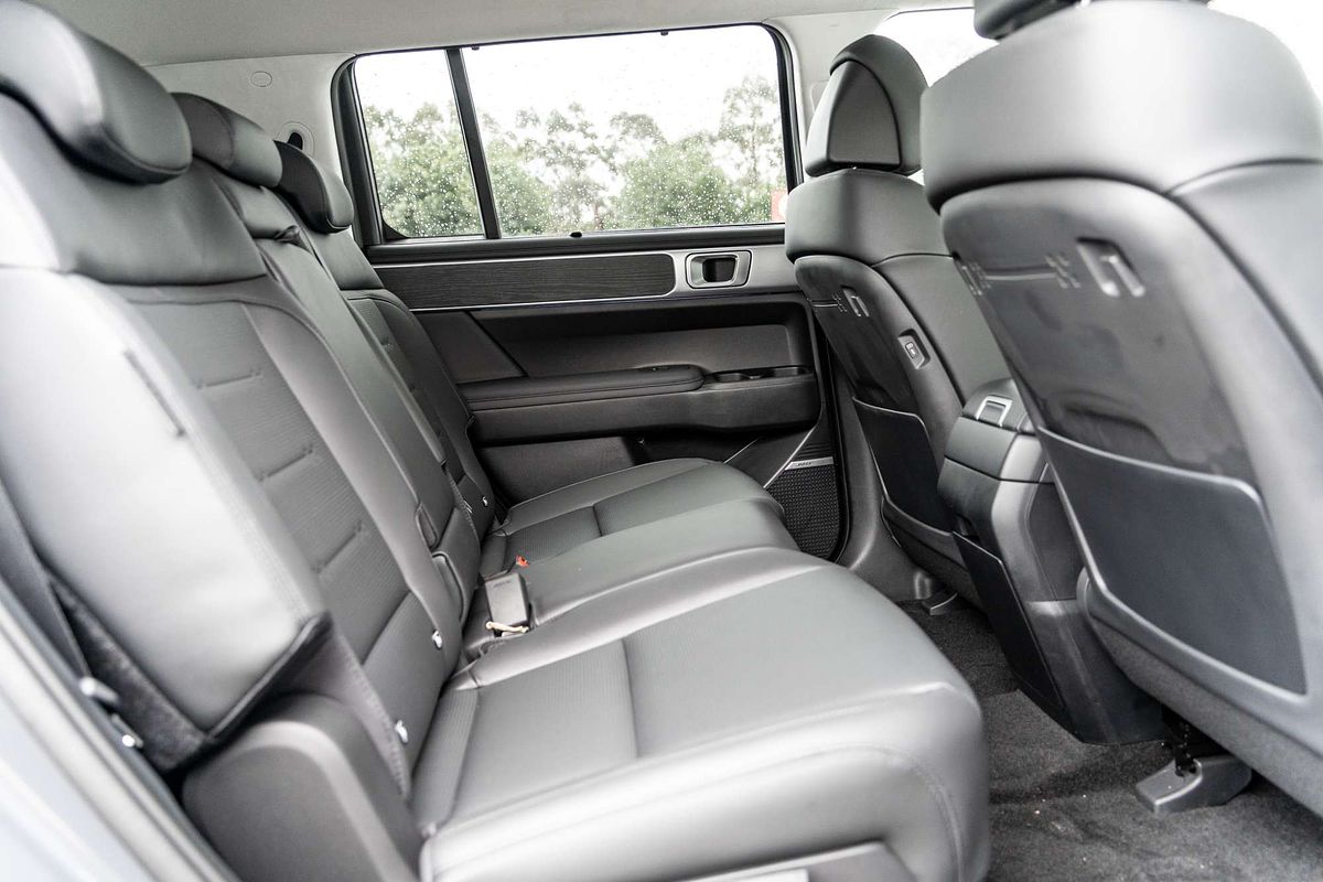 2025 Hyundai Santa Fe Hybrid Elite MX5.V1