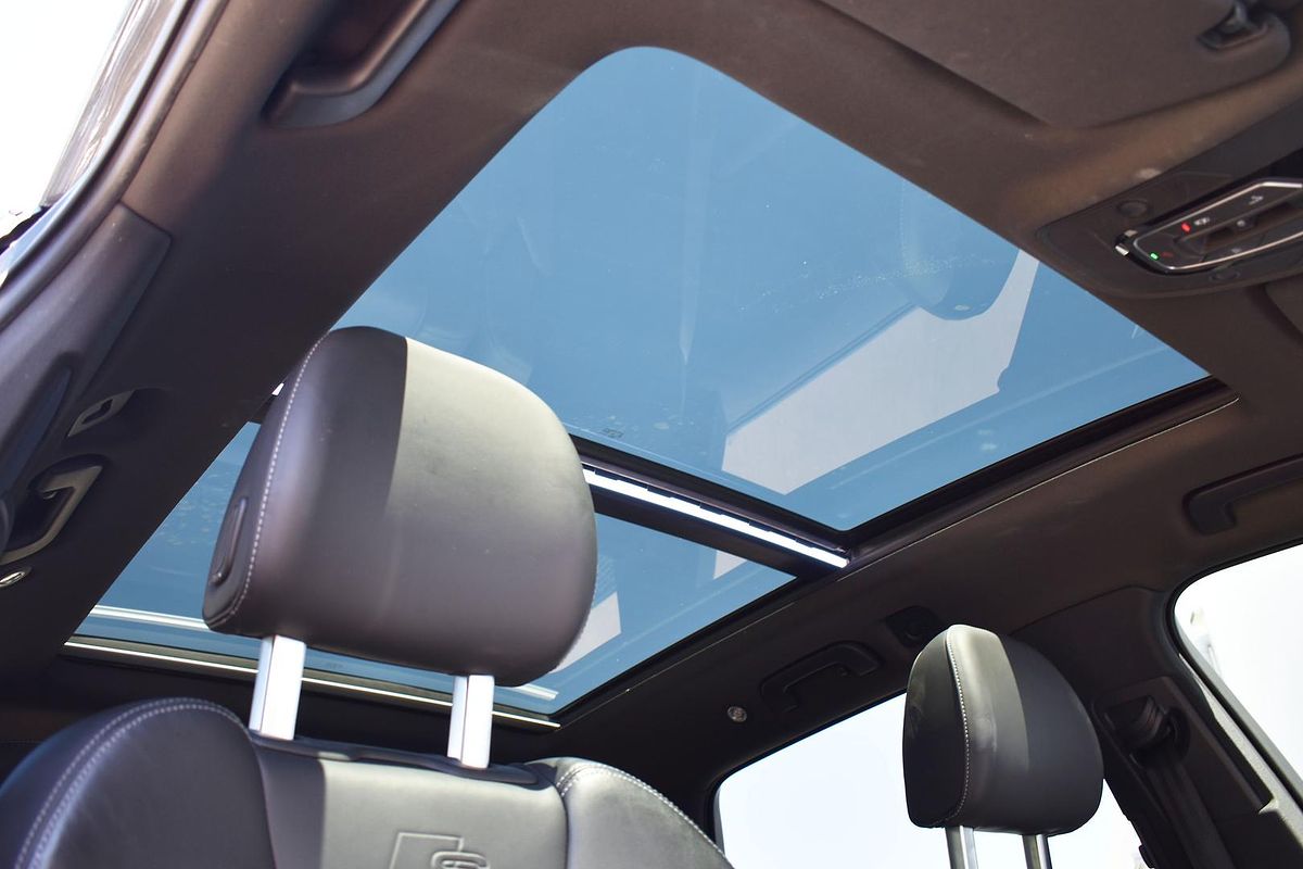 2020 Audi Q7 50 TDI S line 4M