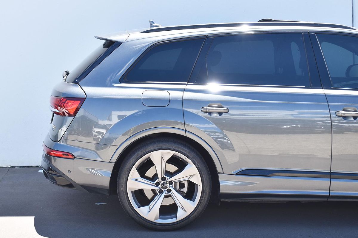 2020 Audi Q7 50 TDI S line 4M