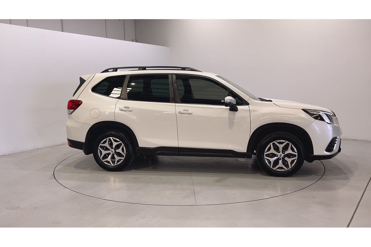 2022 Subaru Forester 2.5i S5