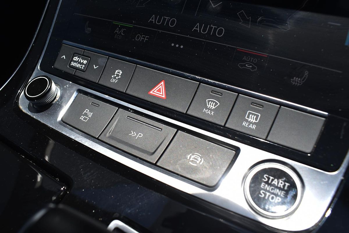 2020 Audi Q7 50 TDI S line 4M