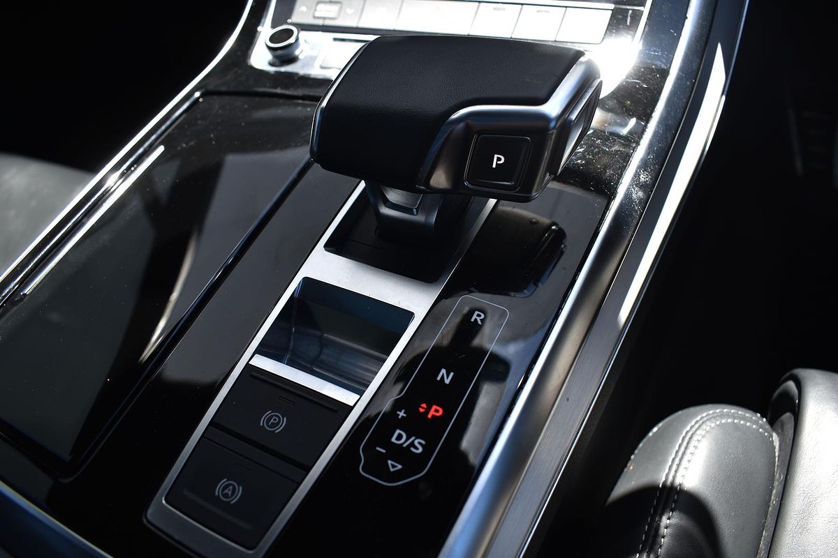 2020 Audi Q7 50 TDI S line 4M