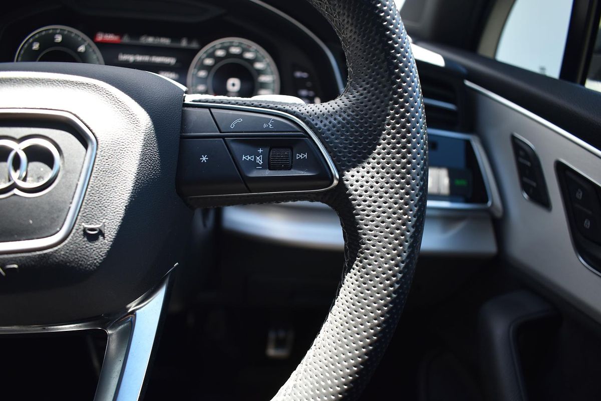 2020 Audi Q7 50 TDI S line 4M