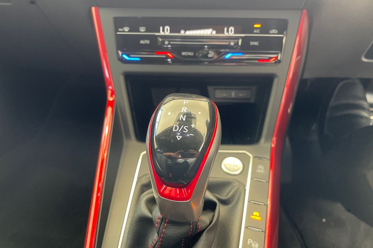 2025 Volkswagen Polo GTI AE