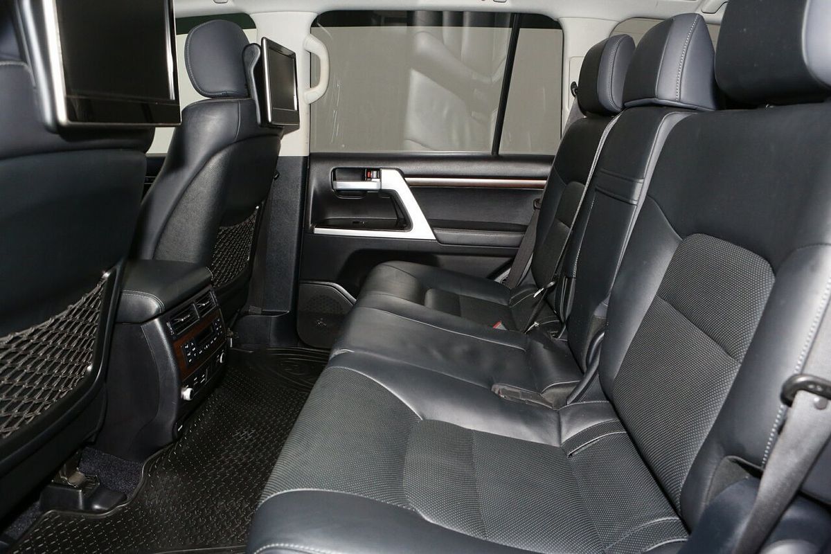 2018 Toyota Landcruiser Sahara VDJ200R