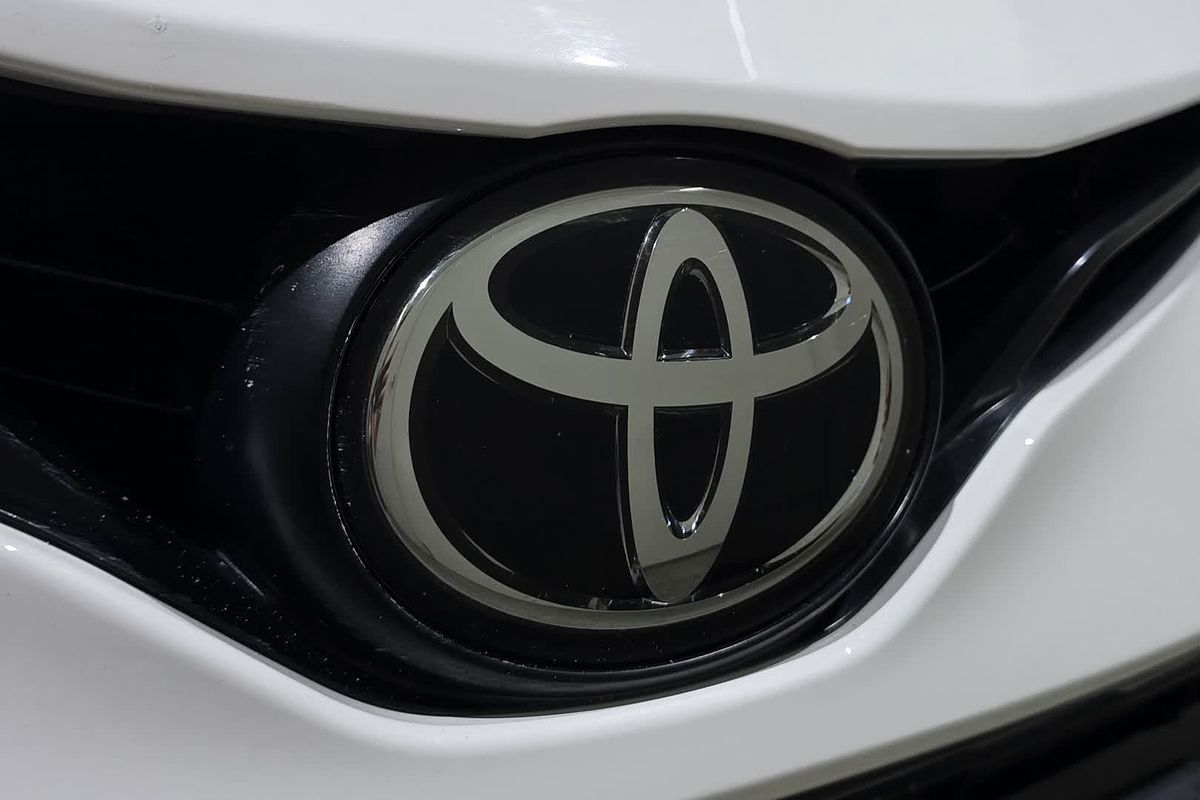 2022 Toyota Camry Ascent AXVA70R