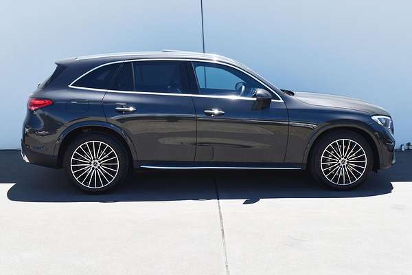 2025 Mercedes-Benz GLC-Class GLC300 X254