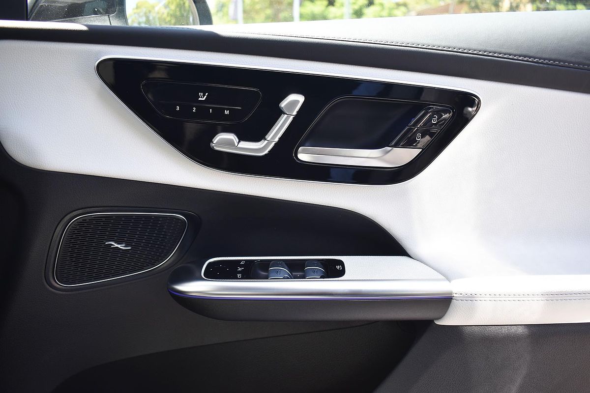 2025 Mercedes-Benz GLC-Class GLC300 X254