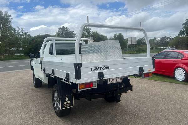 2019 Mitsubishi Triton GLX MR 4X4