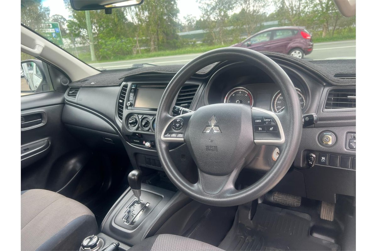 2019 Mitsubishi Triton GLX MR 4X4