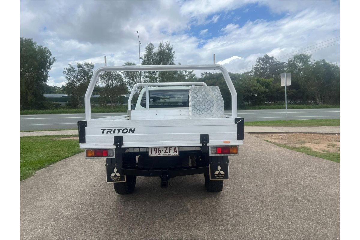 2019 Mitsubishi Triton GLX MR 4X4