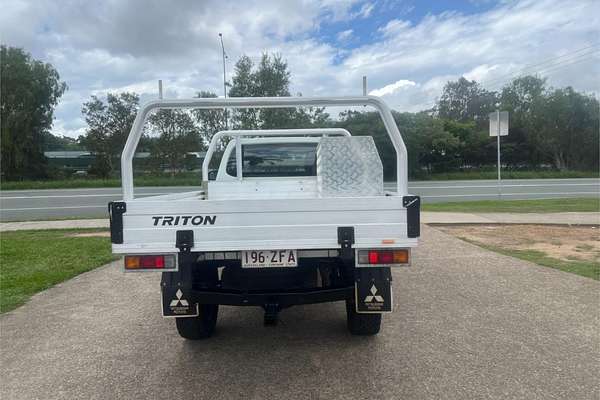 2019 Mitsubishi Triton GLX MR 4X4