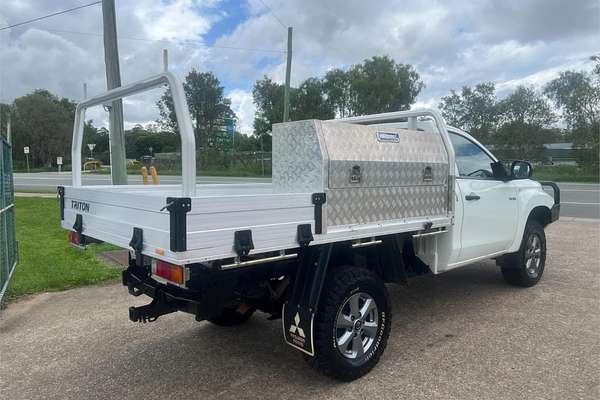 2019 Mitsubishi Triton GLX MR 4X4