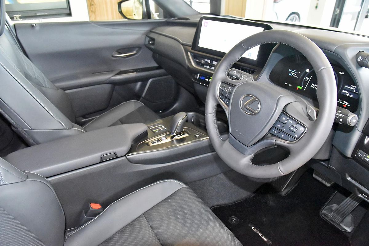 2023 Lexus UX UX300e Luxury KMA10R