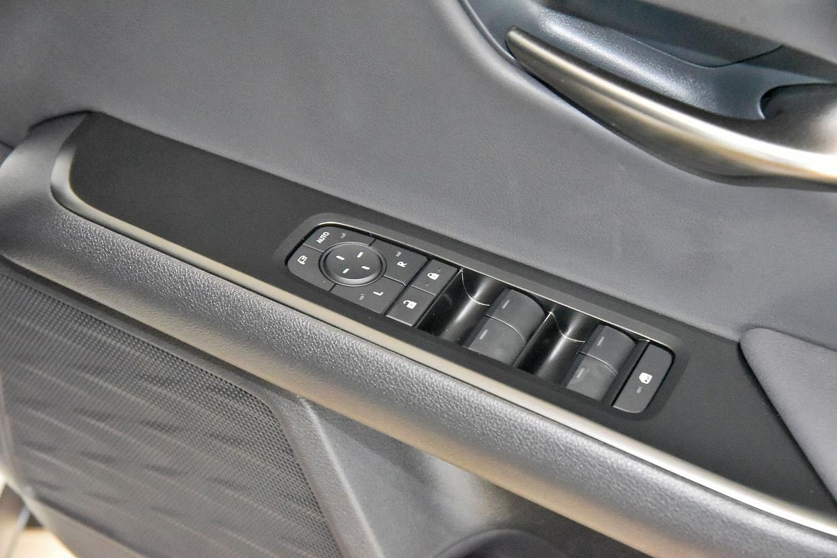 2023 Lexus UX UX300e Luxury KMA10R