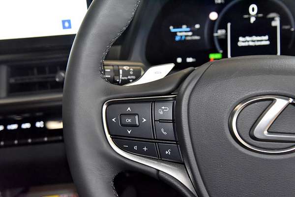 2023 Lexus UX UX300e Luxury KMA10R