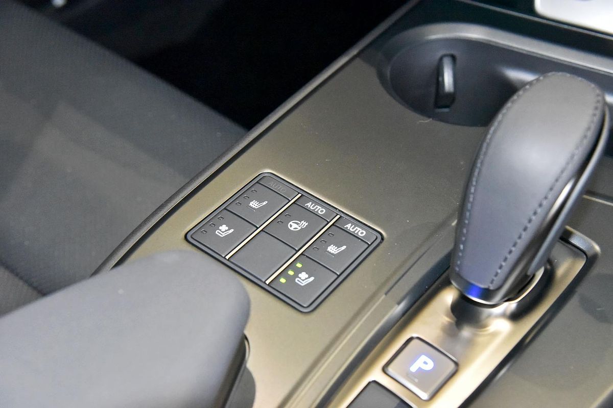 2023 Lexus UX UX300e Luxury KMA10R